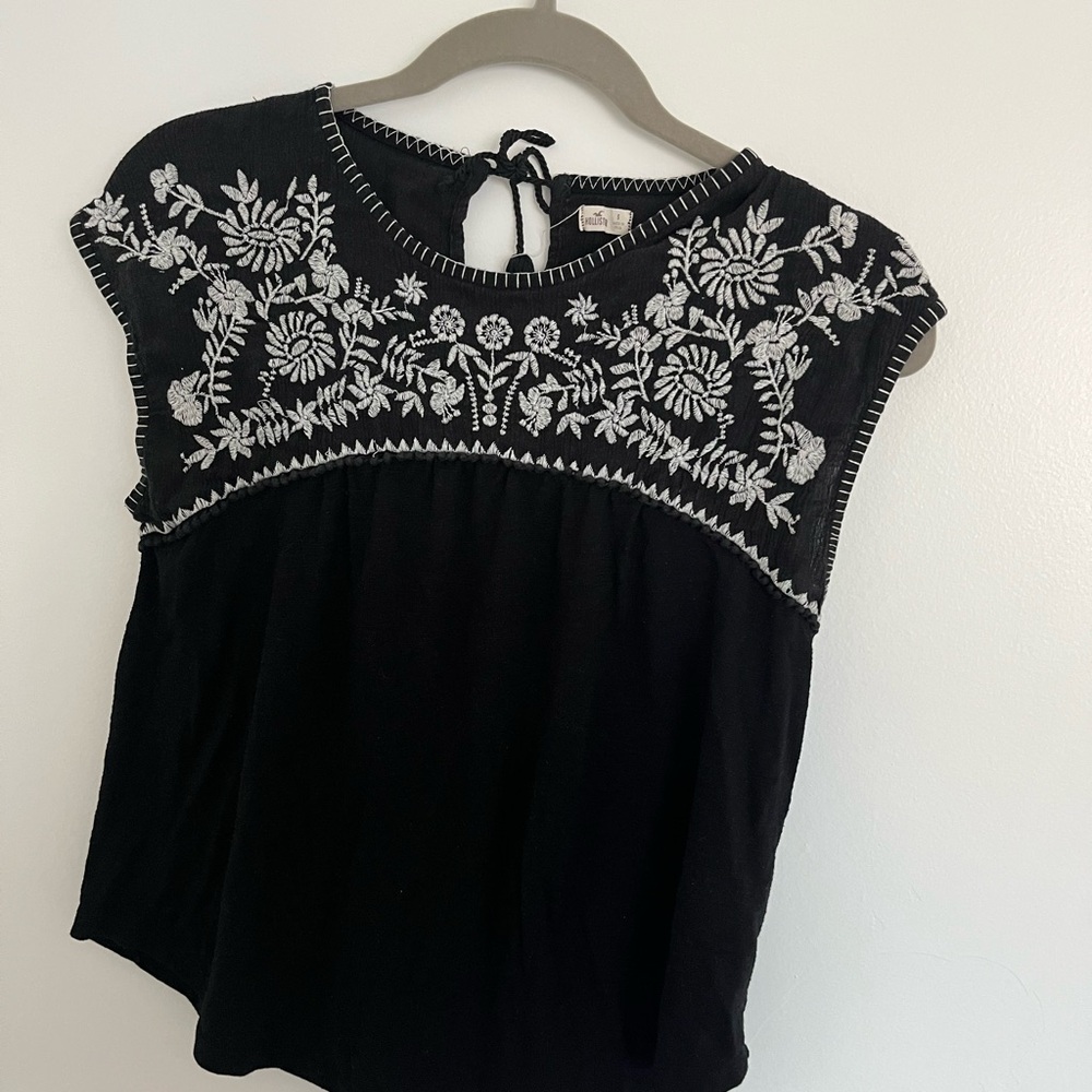Hollister Black Embroidered Cap Sleeve Blouse